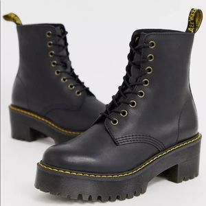 Doc Marten Shriver Hi Fashion Platform Boots Size 7 Dr. Martens